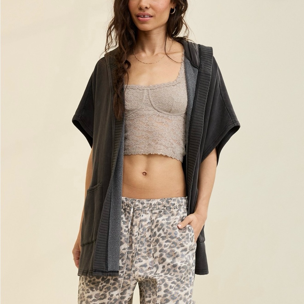 NWT Aerie Hooded Fleece Cape
